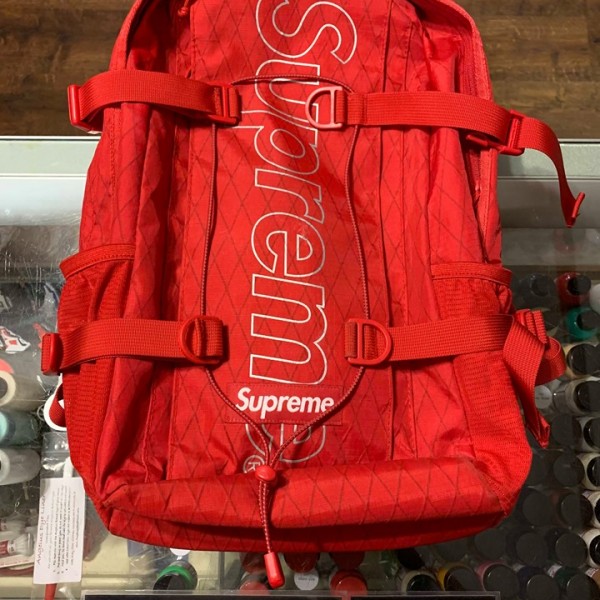 2018 Sup M Main Backpack Fall Red