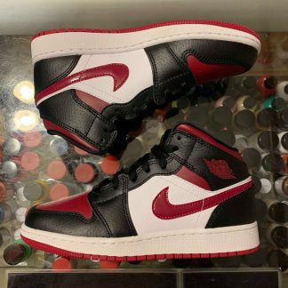 2019 Nike Air Jordan I Mid Bred Toe Youth