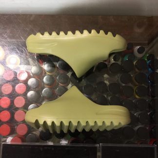 2020 Yeezy Slide Resin Kids