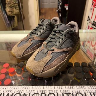2018 Adidas Yeezy Boost 700 Mauve
