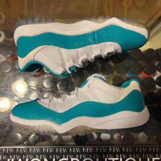2014 Nike Air Jordan XI Aqua Turbo Green Yellowing