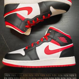 2021 Nike Air Jordan I Mid Very Berry Youth