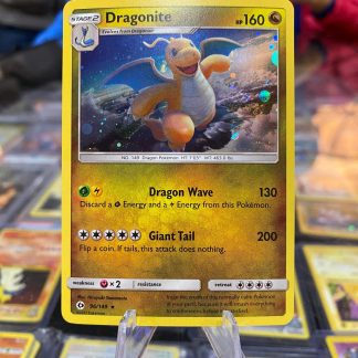 2017 Pokemon Dragonite Sun & Moon Cosmos 96 of 149 Holo Mint