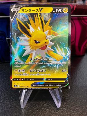 2021 Pokemon Jolteon V Eevee Heroes Full Art 030 of 069 Holo Mint