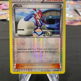 2015 Pokemon Skyla Supporter XY Breakthrough 148 of 162 Reverse Holo Mint