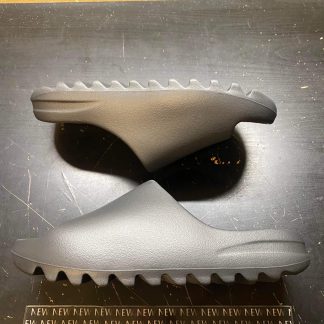 2022 Adidas Yeezy Slide Onyx Men